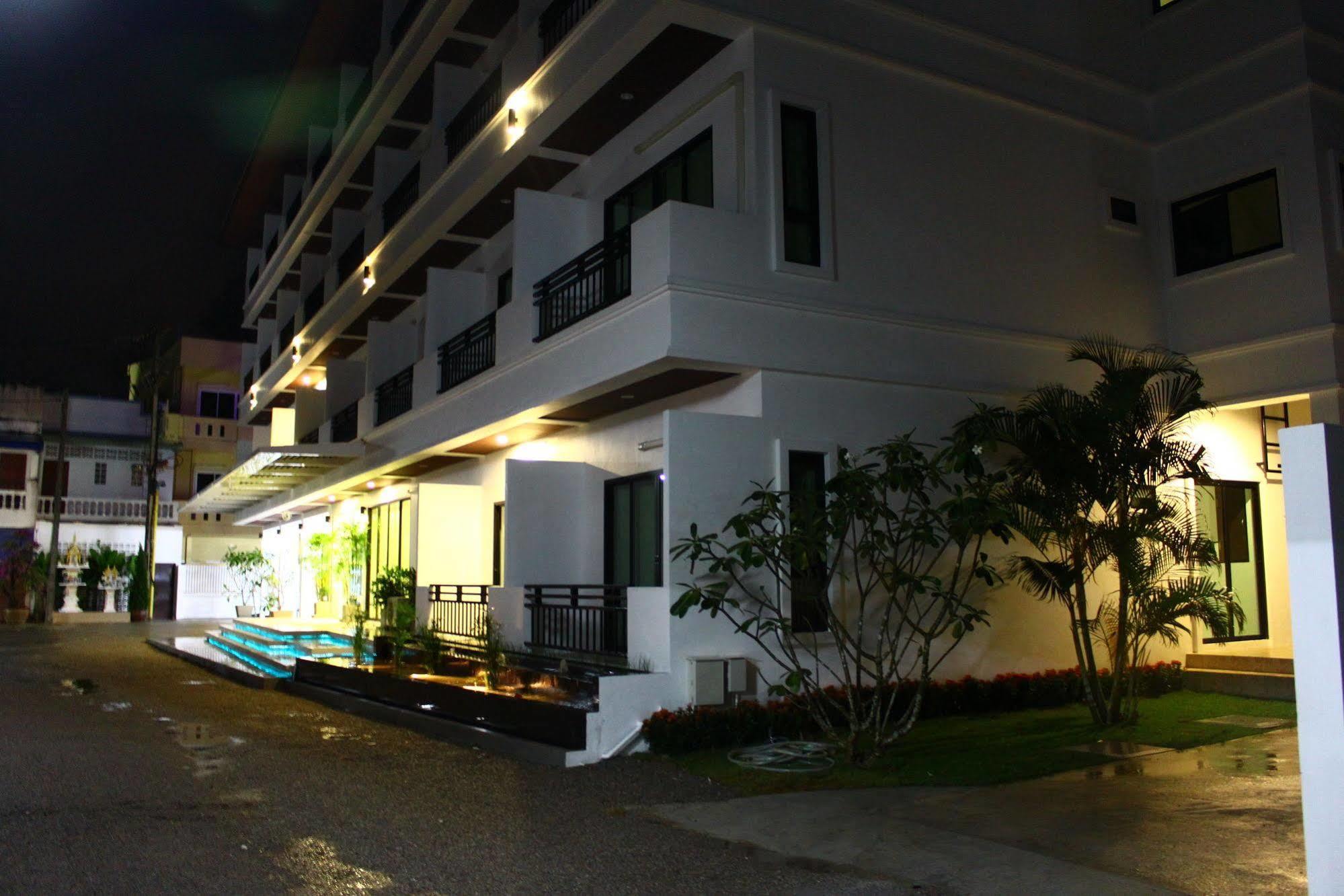 Pk Residence Phuket Bagian luar foto
